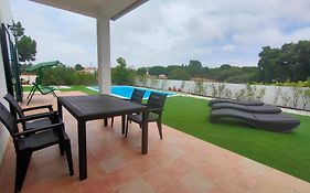 Quercus Villa